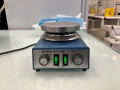Overzichtsfoto van GARANTLAB GL 800 GARANTLAB GL 800 Agitateur magnétique chauffant